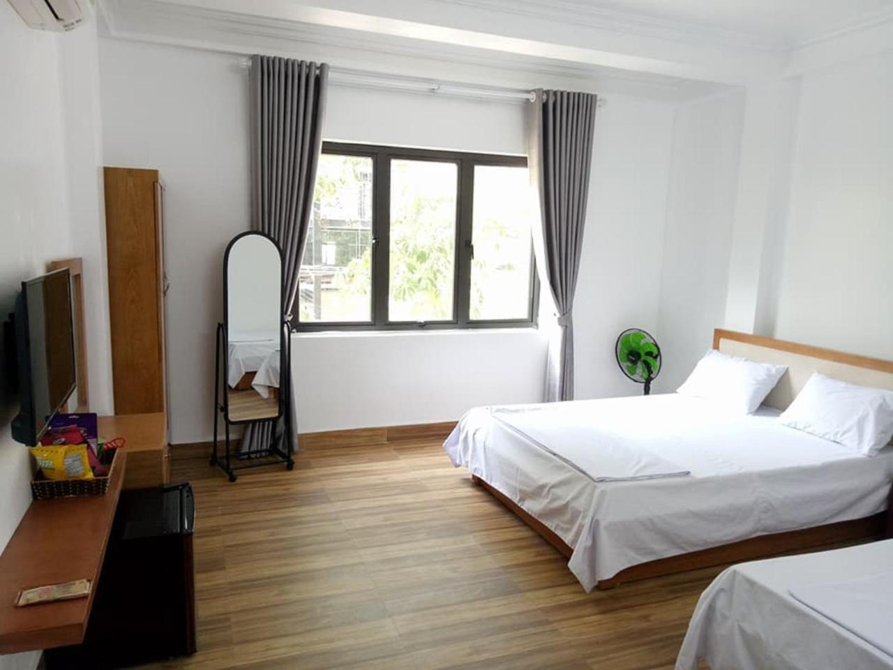 Hotel Hanh Hoa Chan Chau Екстер'єр фото