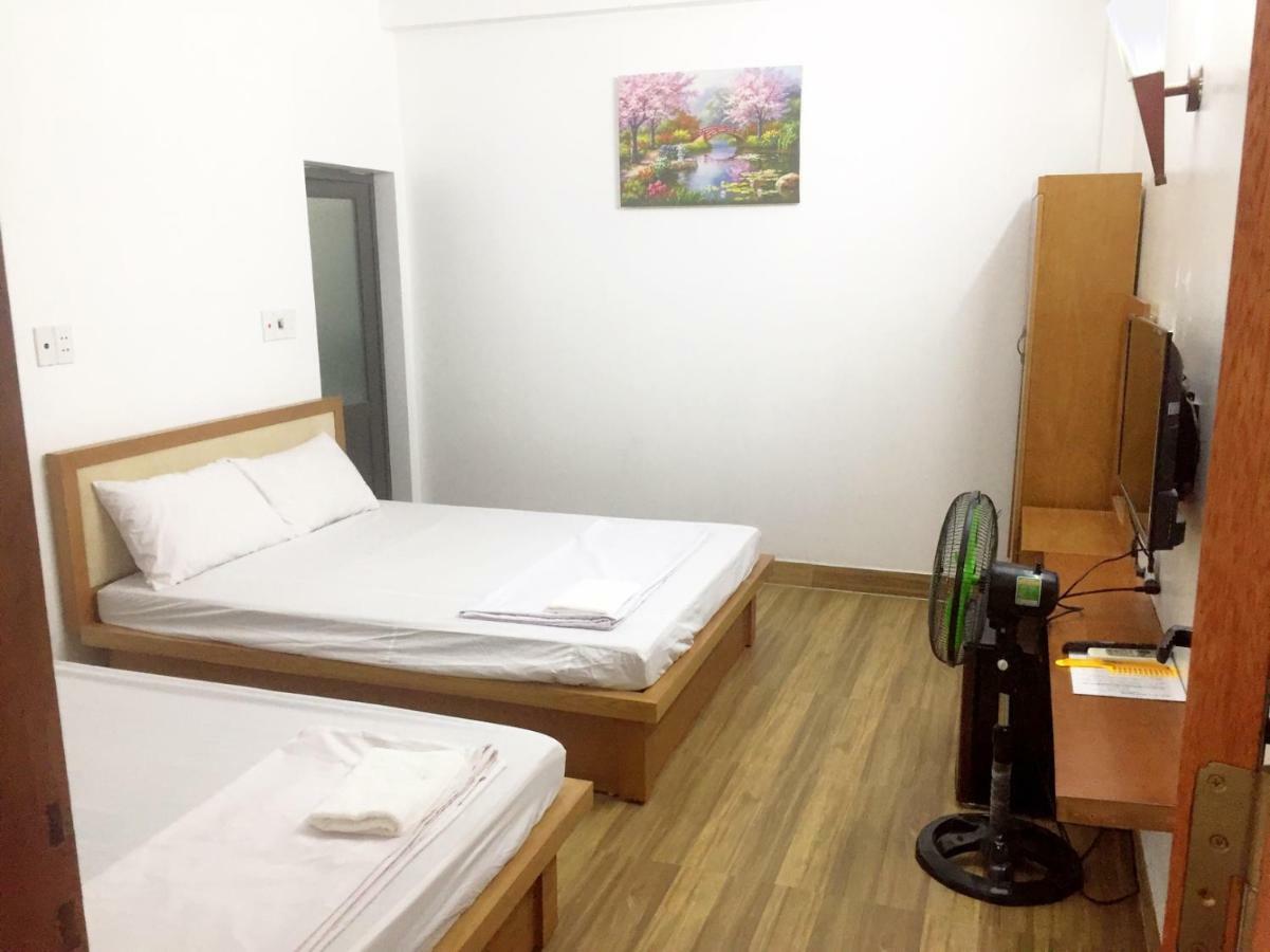 Hotel Hanh Hoa Chan Chau Екстер'єр фото