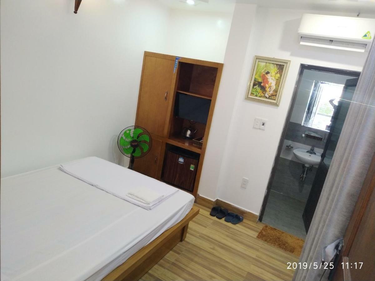 Hotel Hanh Hoa Chan Chau Екстер'єр фото
